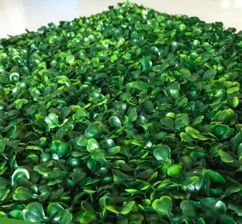 100PCS por lote de Relva Artificial Tapete de Simulação de Plástico Buxo Grama Tapete de 25cm*25cm Gramado Verde Para a Decoração Home do Jardim