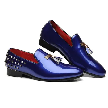 2022 Outono Novos Sapatos de Couro do Cabelo dos Homens Estilista de Sapatos da Moda dos Homens de Personalidade Rebite de Borla Couro casual sapatos