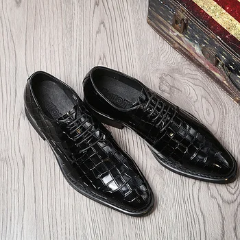 Novas empresas Britânicas sapatos de couro, vestido formal dos homens solteiros sapatos de crocodilo padrão banquete de casamento de homens de calçados de couro