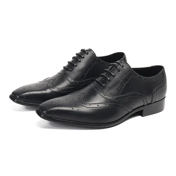 Zapatos Britânico Quadrado Preto Toe De Couro Genuíno Homens Sapatos Escritório De Negócios Formal Sapatos Brogue Homens Rendas Até Sapatos Oxford